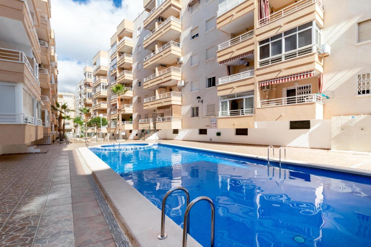 Piso En El Centro Appartement Torrevieja Buitenkant foto