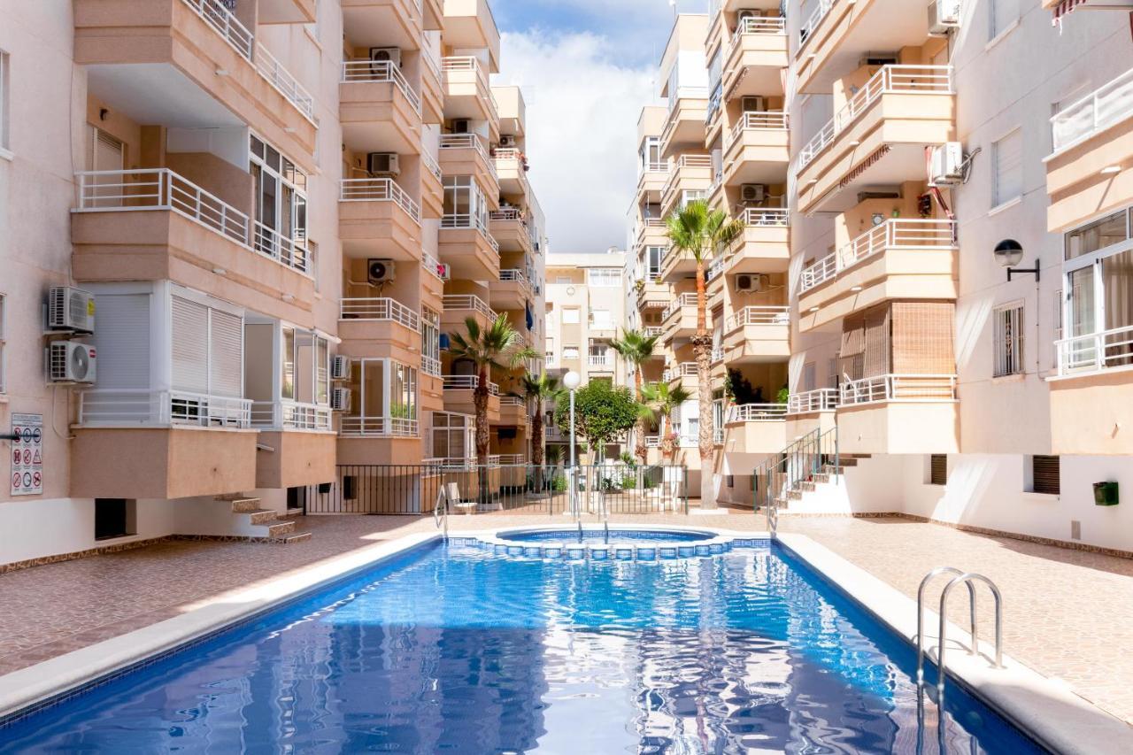 Piso En El Centro Appartement Torrevieja Buitenkant foto